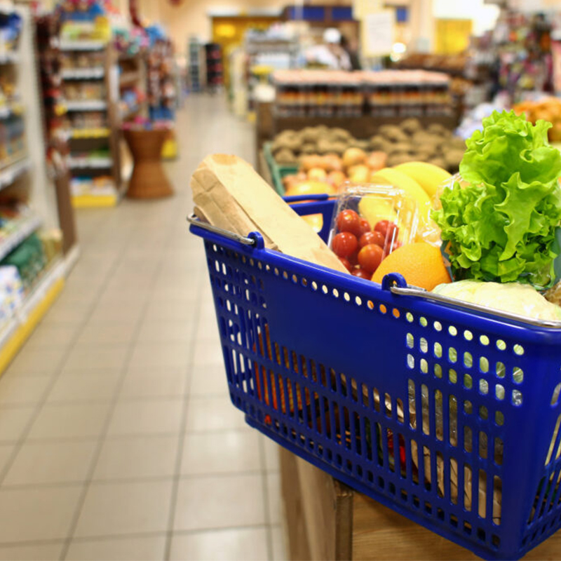 good-l-corp-large-baskets-do-they-encourage-people-buy-more-1024x683 a